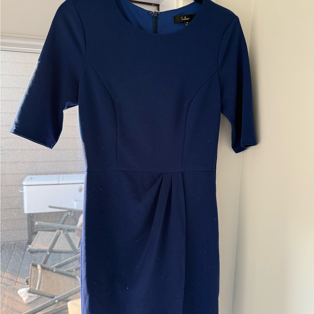 Lulu's Blue Midi Dress with Elegant Design